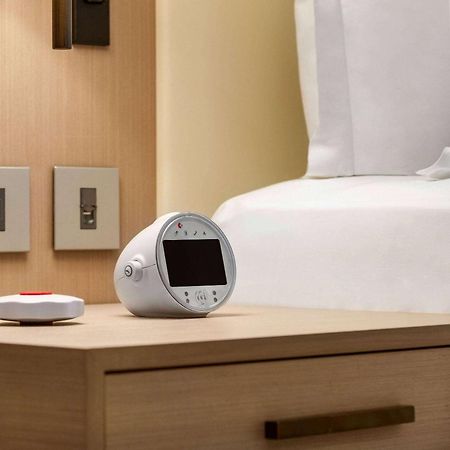 Ramada By Wyndham Riyadh King Fahd Road Exterior photo A bedside alarm