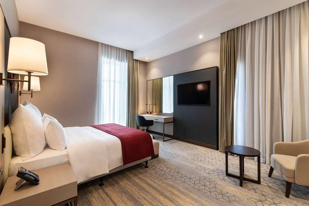 Ramada By Wyndham Riyadh King Fahd Road Room photo