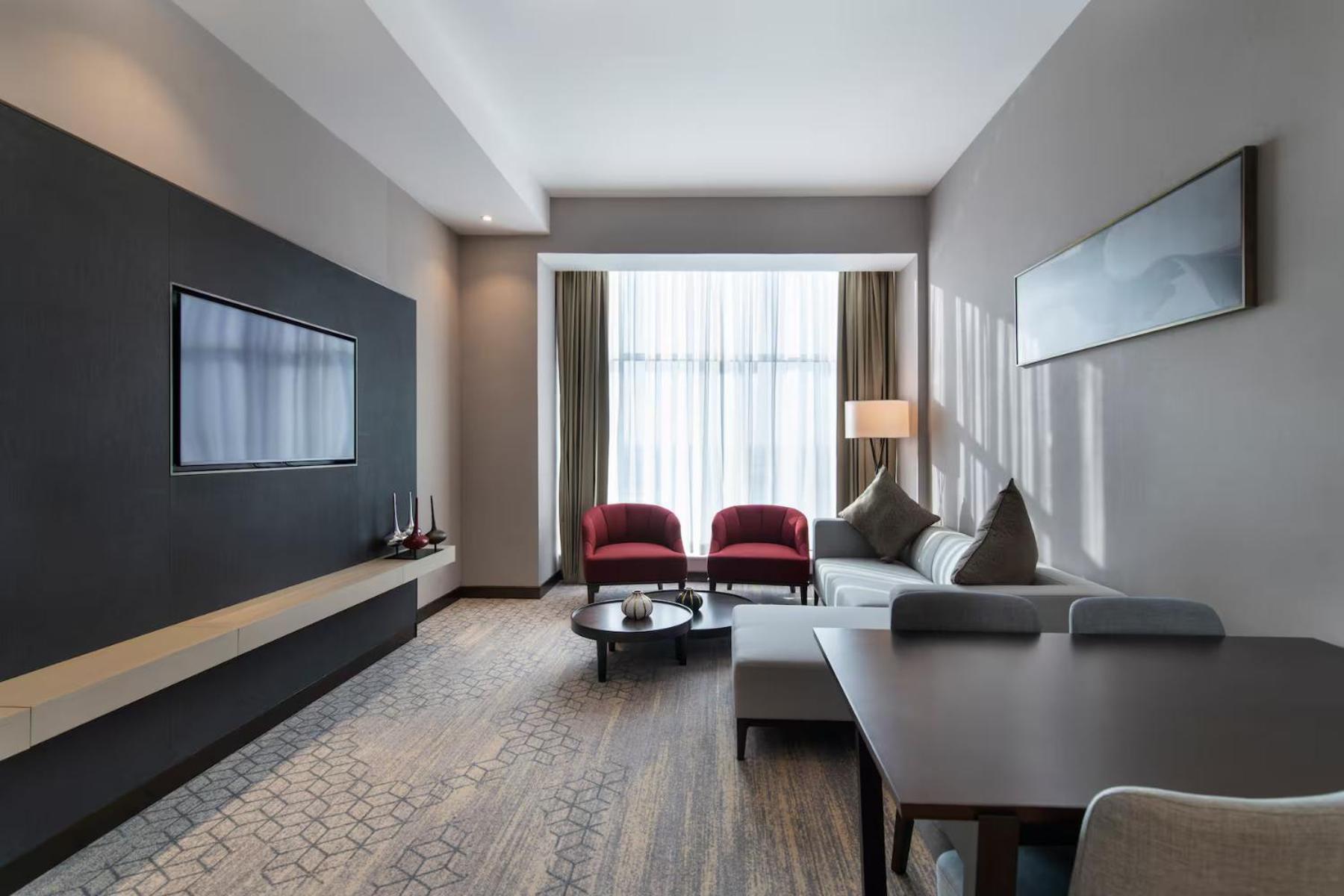 Ramada By Wyndham Riyadh King Fahd Road Exterior photo